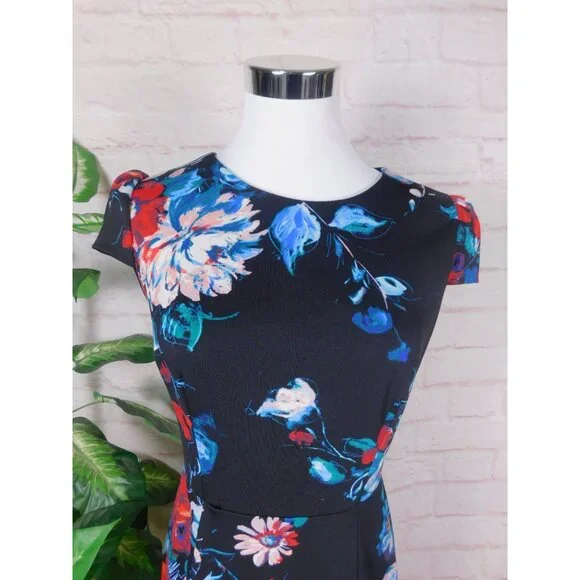 SALE Betsey Johnson Floral Bodycon Midi Dress Size 4 Bold Statement - Picture 2 of 10